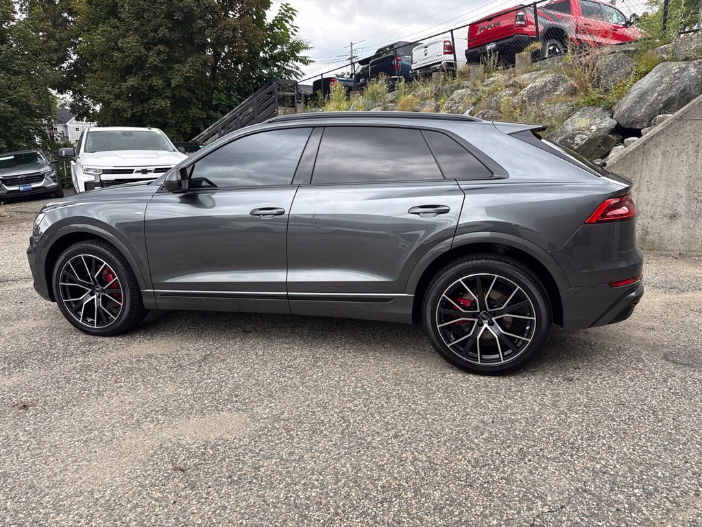 Used 2023 Audi Q8 Premium Plus AWD/4WD image 3