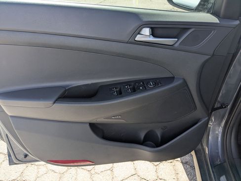 Used 2021 Hyundai Tucson Limited w/ Cargo Package image 15