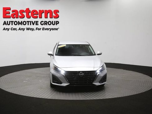 Used 2023 Nissan Altima 2.5 SV AWD/4WD image 51