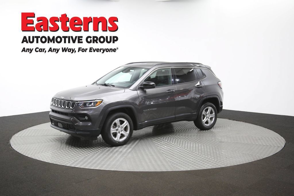 Used 2024 Jeep Compass Latitude AWD/4WD image 55