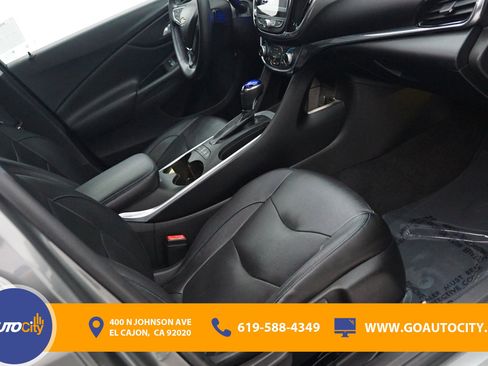Used 2017 Chevrolet Volt Premier w/ Driver Confidence II Package image 8