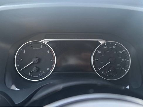 Used 2021 Nissan Rogue SV image 23