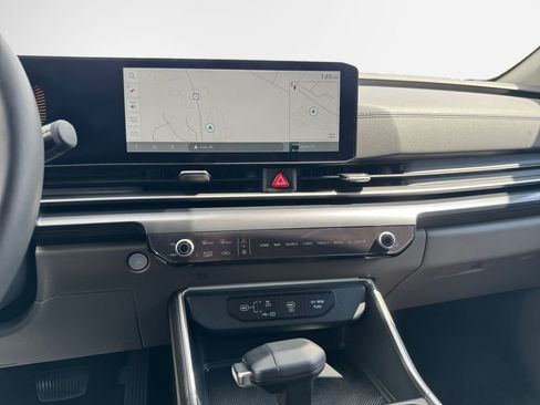 Certified 2026 Kia Carnival FWD image 22