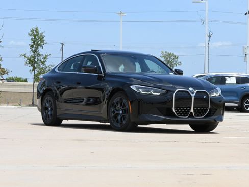 Used 2024 BMW i4 eDrive35 w/ Convenience Package RWD image 2