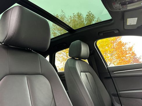 Used 2023 Audi Q3 2.0T Premium image 18