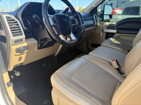 Used 2017 Ford F250 Lariat w/ Lariat Value Package image 11