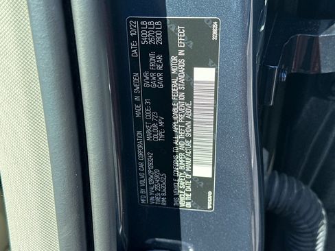 Certified 2023 Volvo XC60 B5 Plus image 37