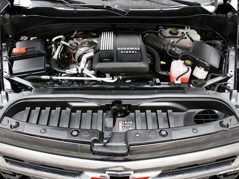 Certified 2024 Chevrolet Silverado 1500 ZR2 w/ Technology Package image 30