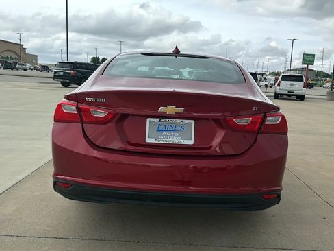 Used 2017 Chevrolet Malibu LT FWD image 19