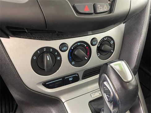 Used 2013 Ford Focus SE image 8