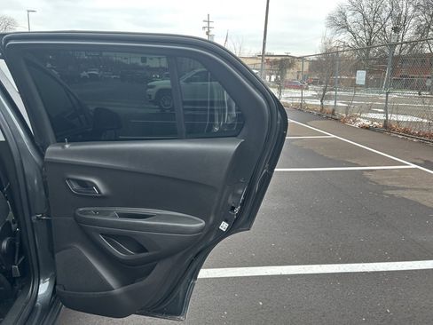Used 2019 Chevrolet Trax LS w/ Tint and Cruise Package image 18