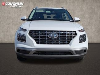 New 2026 Hyundai Venue SEL video 2