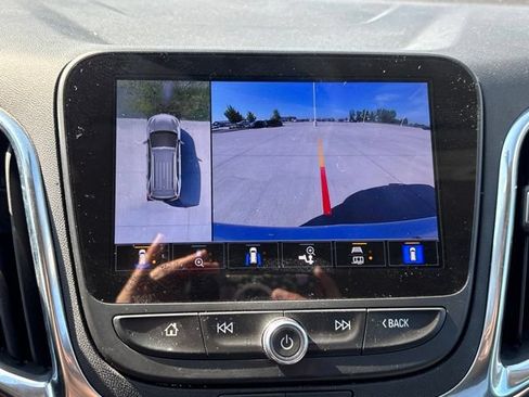 Used 2024 Chevrolet Equinox LT FWD image 26