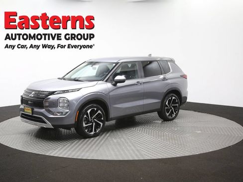 Used 2024 Mitsubishi Outlander SE AWD/4WD image 57