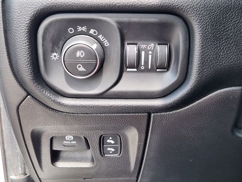 Used 2022 RAM 1500 Laramie w/ Laramie Southwest Edition AWD/4WD image 24
