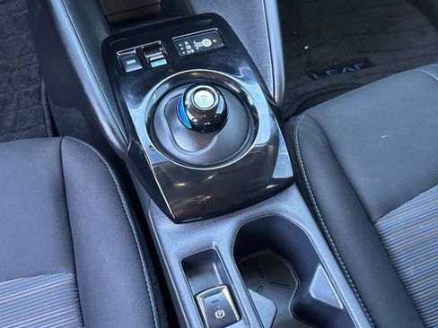 Certified 2024 Nissan Leaf SV Plus image 16
