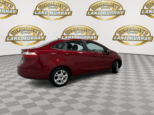 Used 2015 Ford Fiesta SE w/ Comfort Package FWD image 4