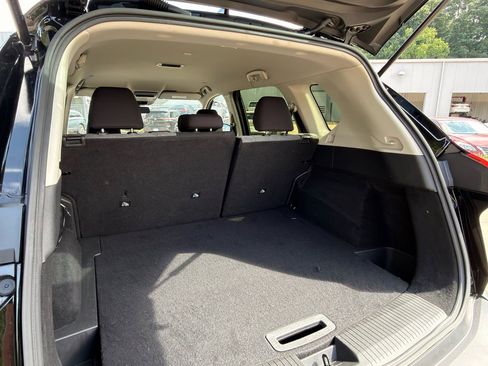 Used 2023 Nissan Rogue SV FWD image 22
