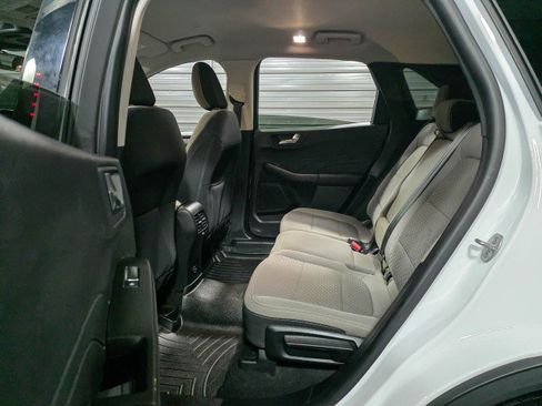 Used 2021 Ford Escape SE w/ Convenience Package image 15