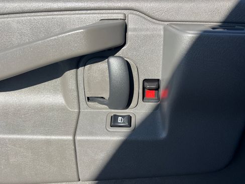Used 2022 Chevrolet Express 2500 Work Van w/ Driver Convenience Package image 8
