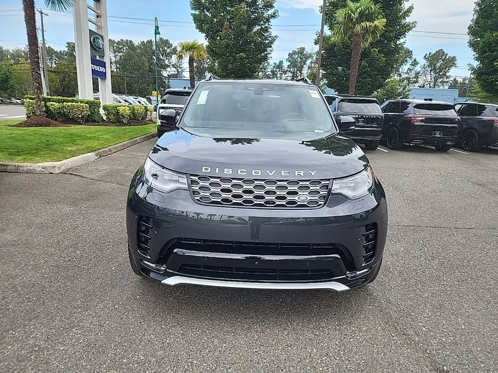 New 2026 Land Rover Discovery Limited Edition AWD/4WD image 7