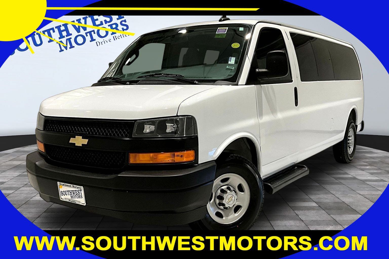 Used 2023 Chevrolet Express 3500 LS RWD image 1