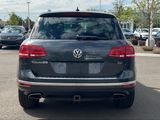 Used 2016 Volkswagen Touareg TDI image 6