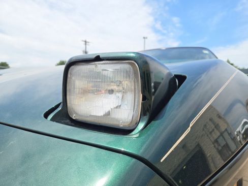 Used 1994 Chevrolet Corvette Coupe RWD image 9