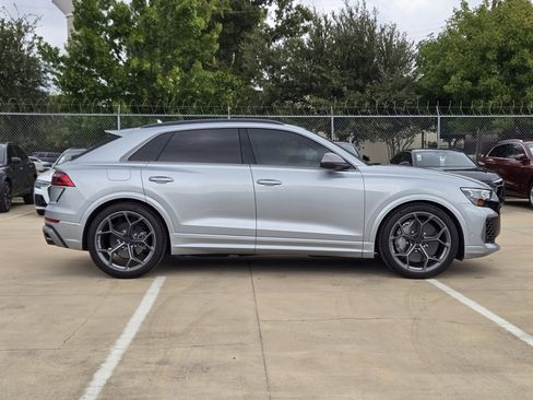 New 2026 Audi RS Q8 performance image 5