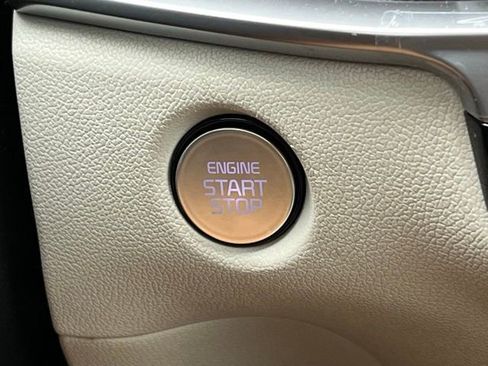 Certified 2025 Kia Sorento EX image 30