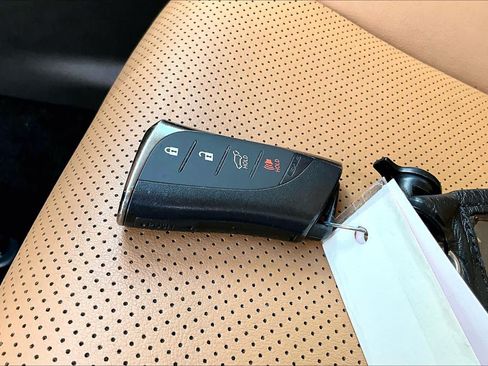 Used 2025 Lexus NX 250 FWD w/ Accessory Package (2T) image 15