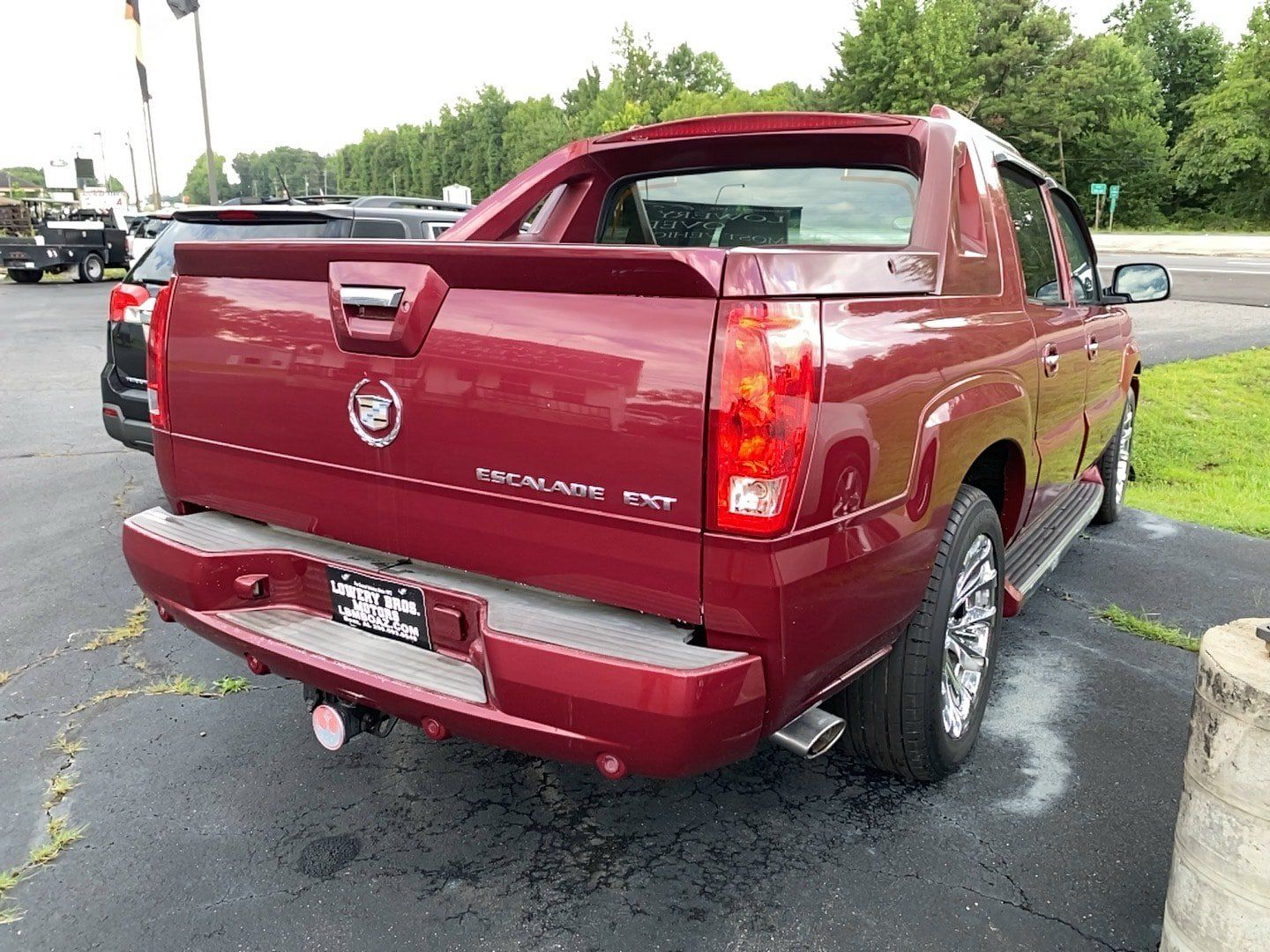 Used 2004 Cadillac Escalade EXT AWD/4WD image 4