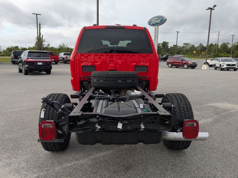 New 2025 Ford F350 Lariat image 4