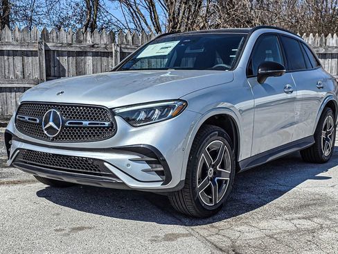 New 2026 Mercedes-Benz GLC 300 4MATIC image 3