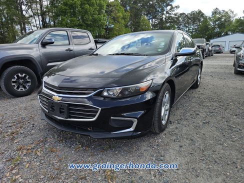 Used 2017 Chevrolet Malibu LS w/ LPO, Convenience Package 1 image 2