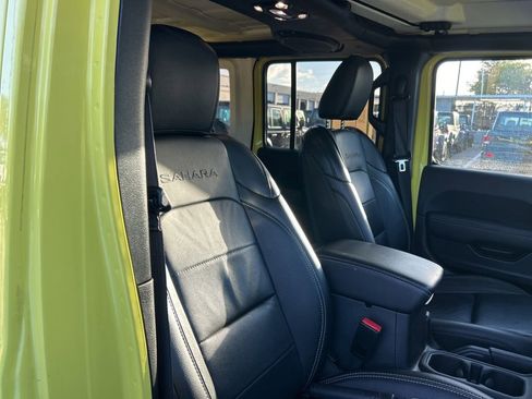 Used 2023 Jeep Wrangler Unlimited Sahara w/ Cold Weather Group image 24