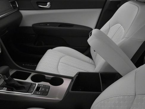 Used 2017 Kia Optima EX FWD image 18