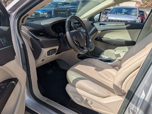 Used 2019 Lincoln MKC Reserve w/ MKC Technology Package image 11