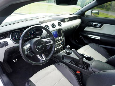 Used 2022 Ford Mustang GT Premium w/ Equipment Group 401A image 15