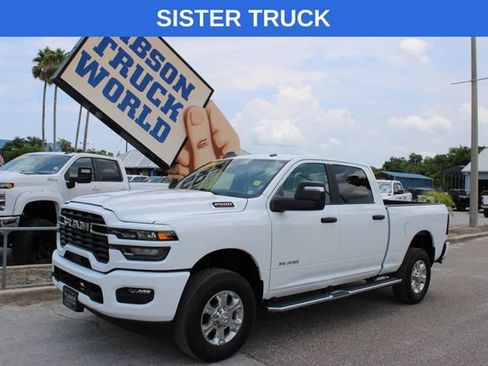 Used 2025 RAM 2500 Big Horn AWD/4WD image 1