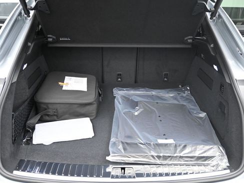 New 2026 Porsche Cayenne E-Hybrid Coupe image 18