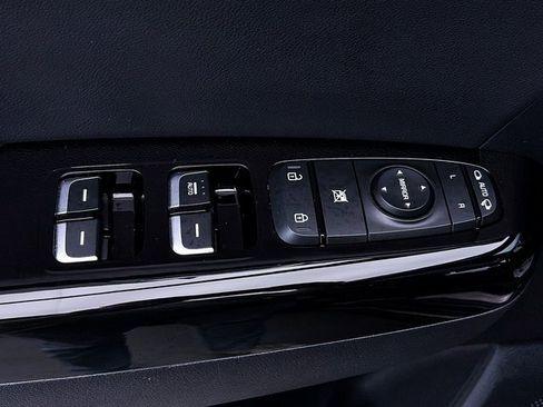 Used 2021 Kia Sportage SX image 18