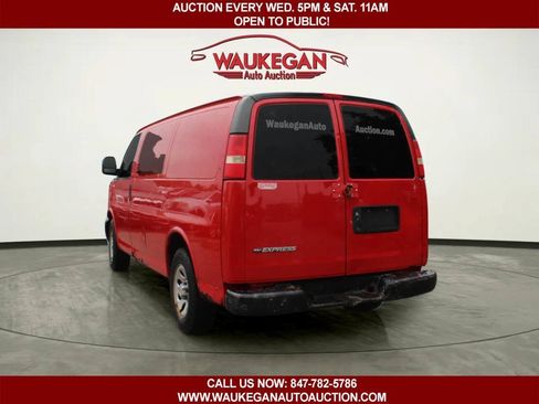 Used 2009 Chevrolet Express 1500 RWD image 4