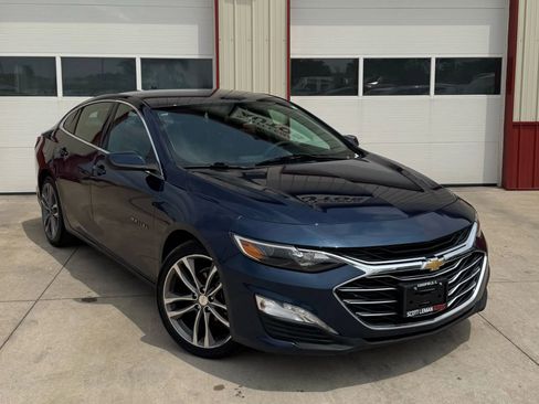 Used 2022 Chevrolet Malibu LT image 1