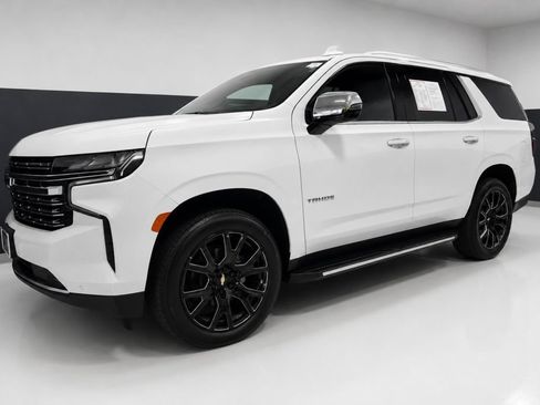 Used 2021 Chevrolet Tahoe Premier w/ Premium Package AWD/4WD image 2