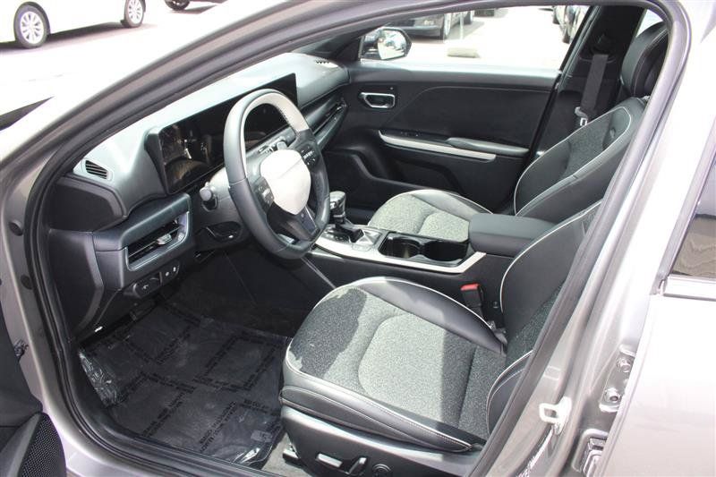 Used 2025 Kia K4 GT-Line w/ GT-Line Sunroof Package FWD image 10