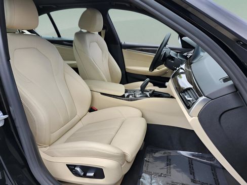 Used 2018 BMW 530e image 15