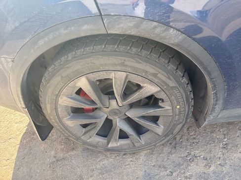 Used 2024 Tesla Model X Plaid image 15