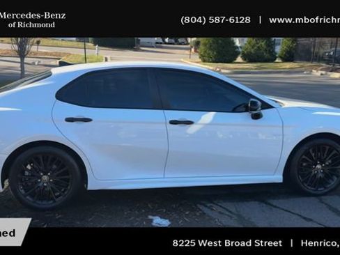 Used 2022 Toyota Camry SE w/ Convenience Package image 3