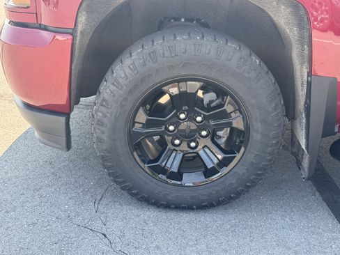 Used 2019 Chevrolet Silverado 1500 LT w/ All Star Edition AWD/4WD image 7